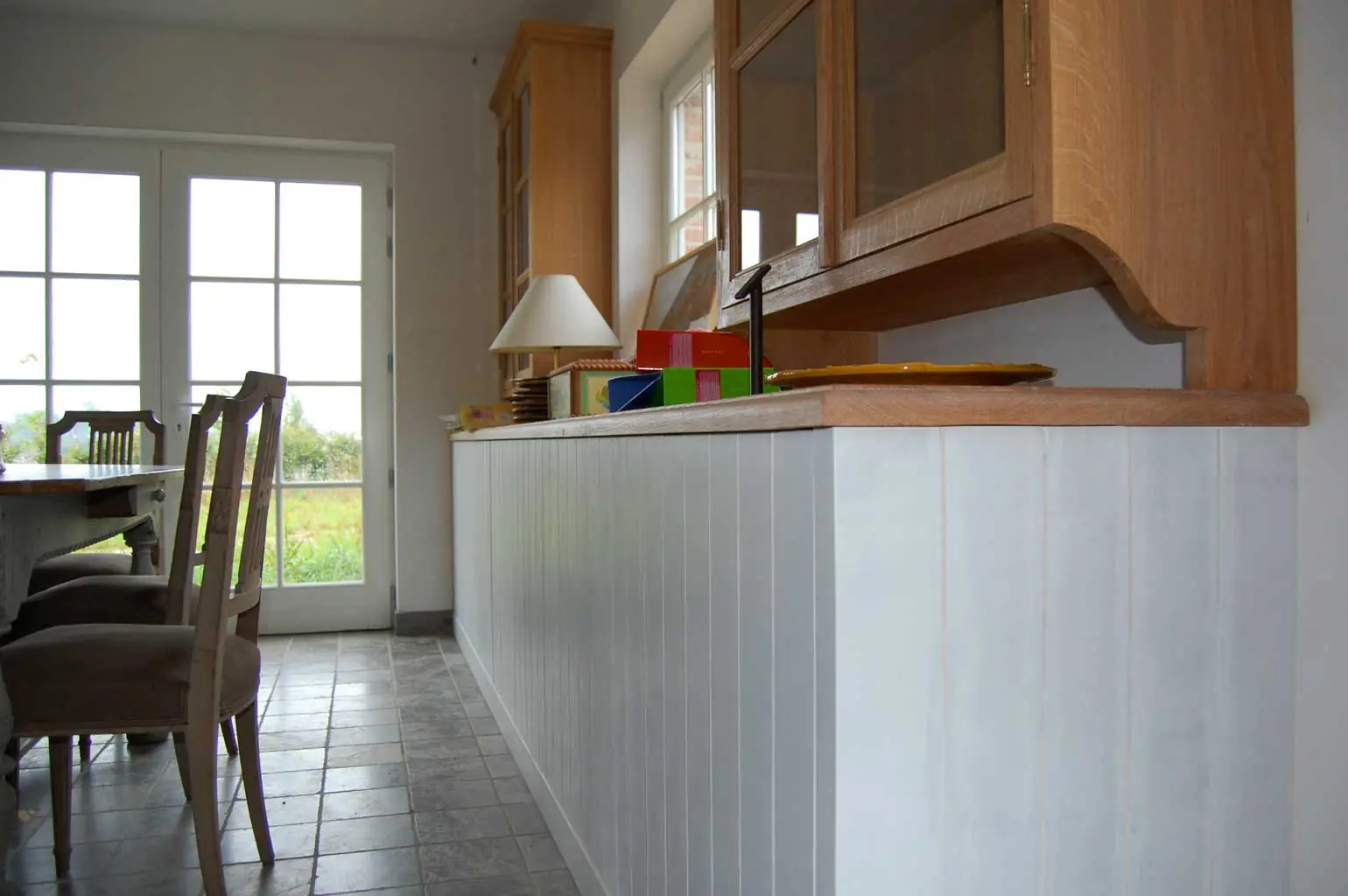 Cuisine avec verrière en bois