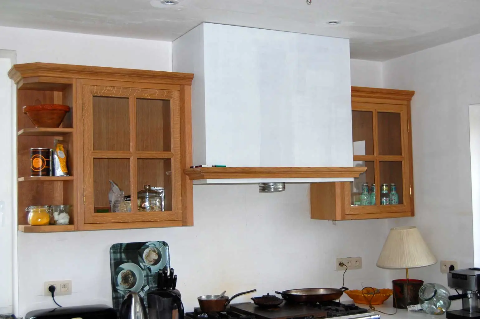 Cuisine avec coin repas intégré