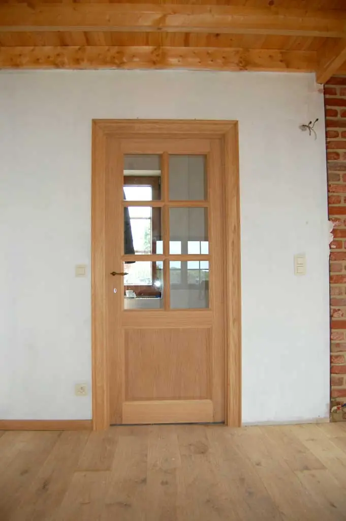 Porte d'intérieur en bois massif sur mesure